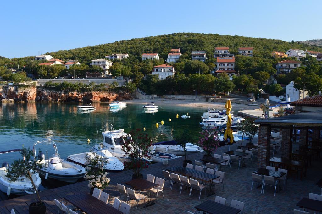 Apartments Malnar Novi Vinodolski Bagian luar foto