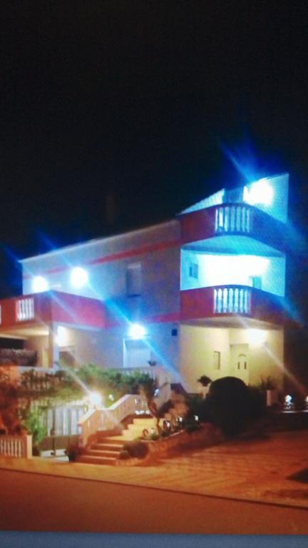 Apartments Malnar Novi Vinodolski Bagian luar foto